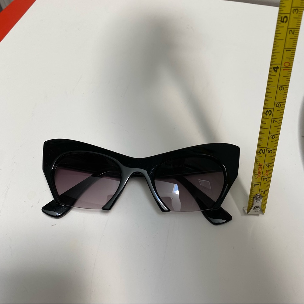 Shein Black Cat-Eye Style partial rim Sunglasses - Picture 6 of 8